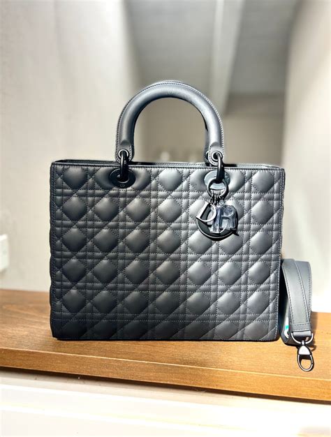 lady dior opaca